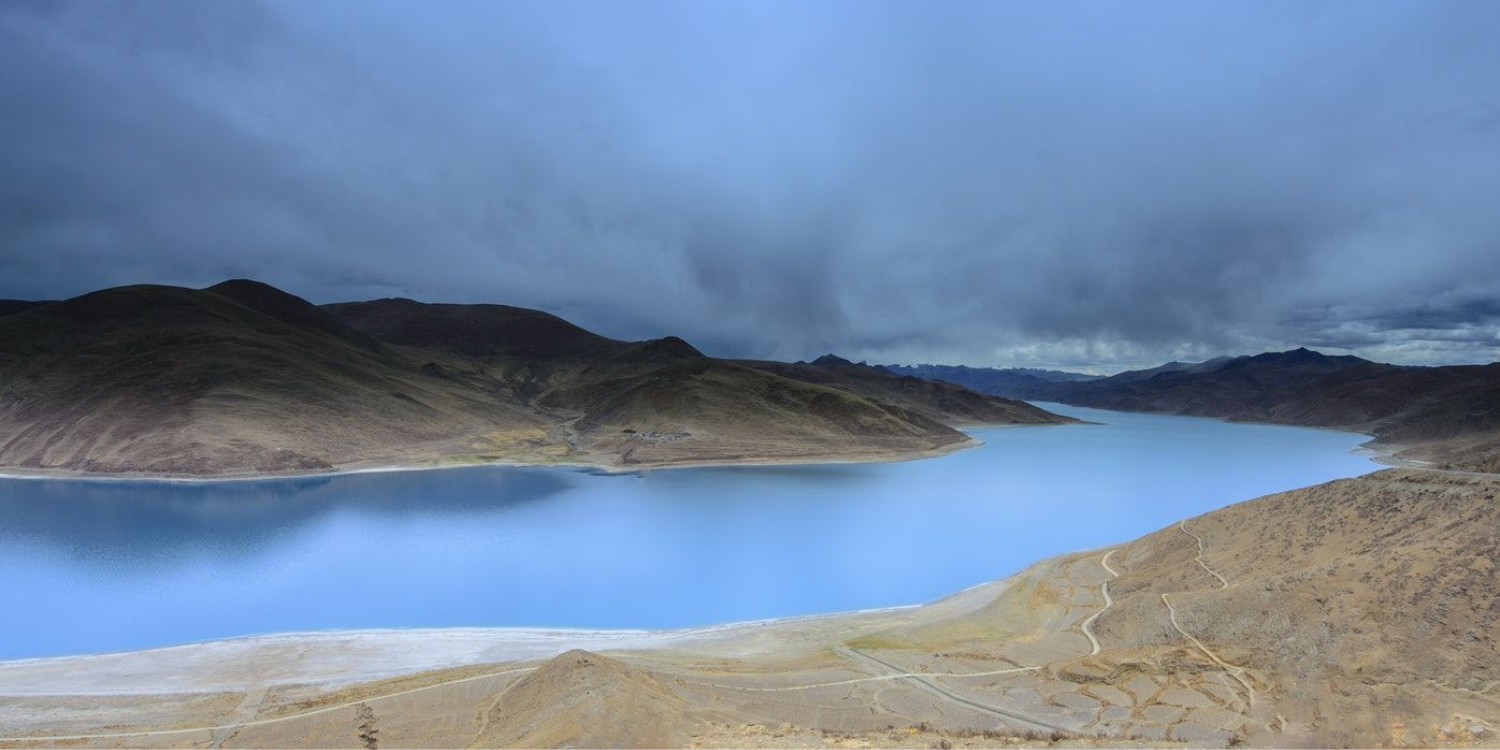 Tibetan lake