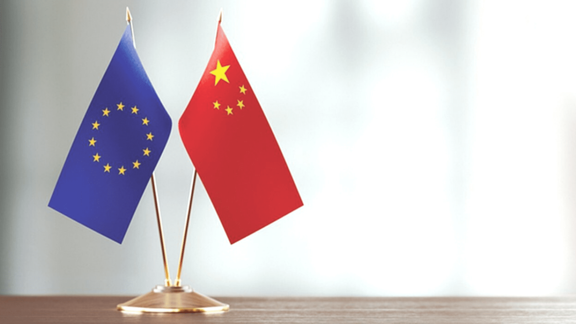EU and Chinese flags