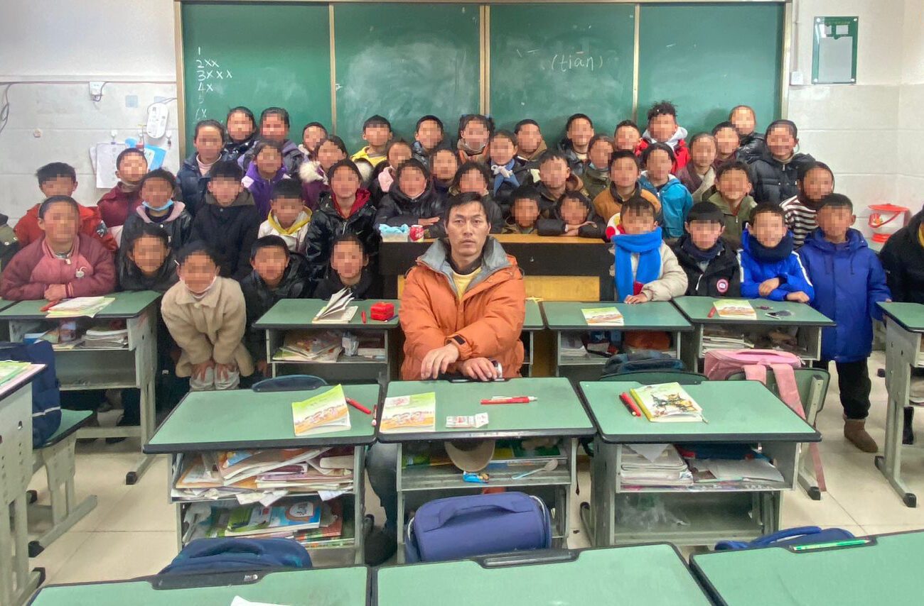 Donyoes-Tibetan-class-in-the-school-1300x854.jpg