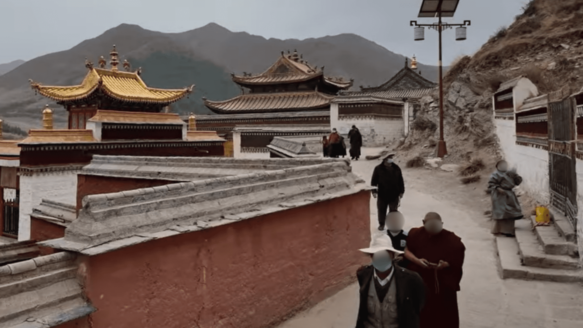 Local Tibetans on kora pathway around Labrang Monastery, Screenshot from Youtube reel by @asiadreamvideo8744 on 23 June 2025